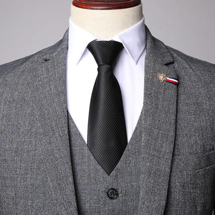 Classic Gray Three-Piece Suit for Timeless Elegance