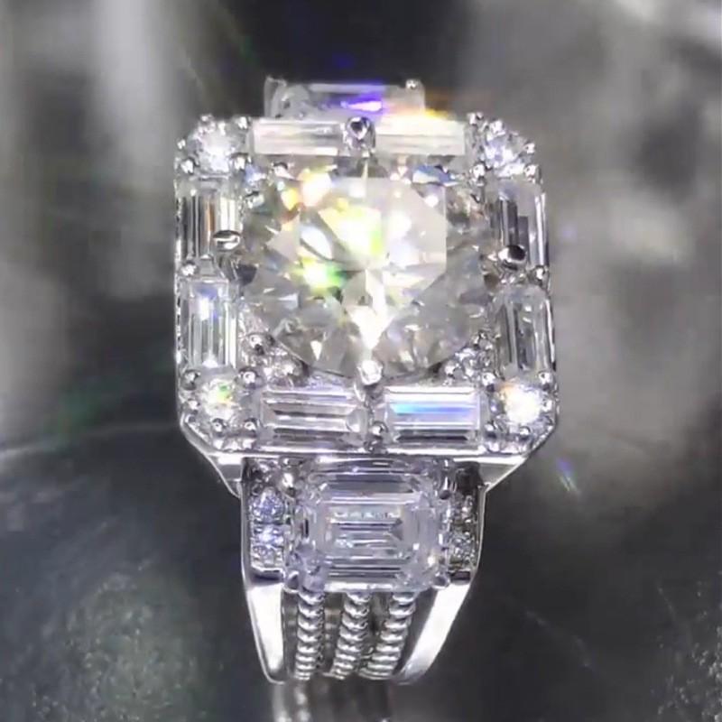 Luxury Big Diamond Ring