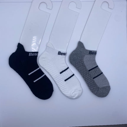 6 Pairs Of Sports Socks